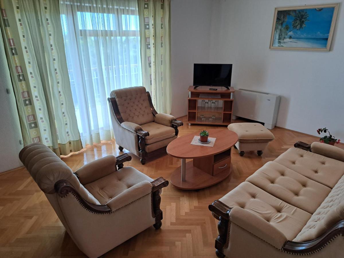 Apartment With Splendid Sea View Trogir Exterior foto